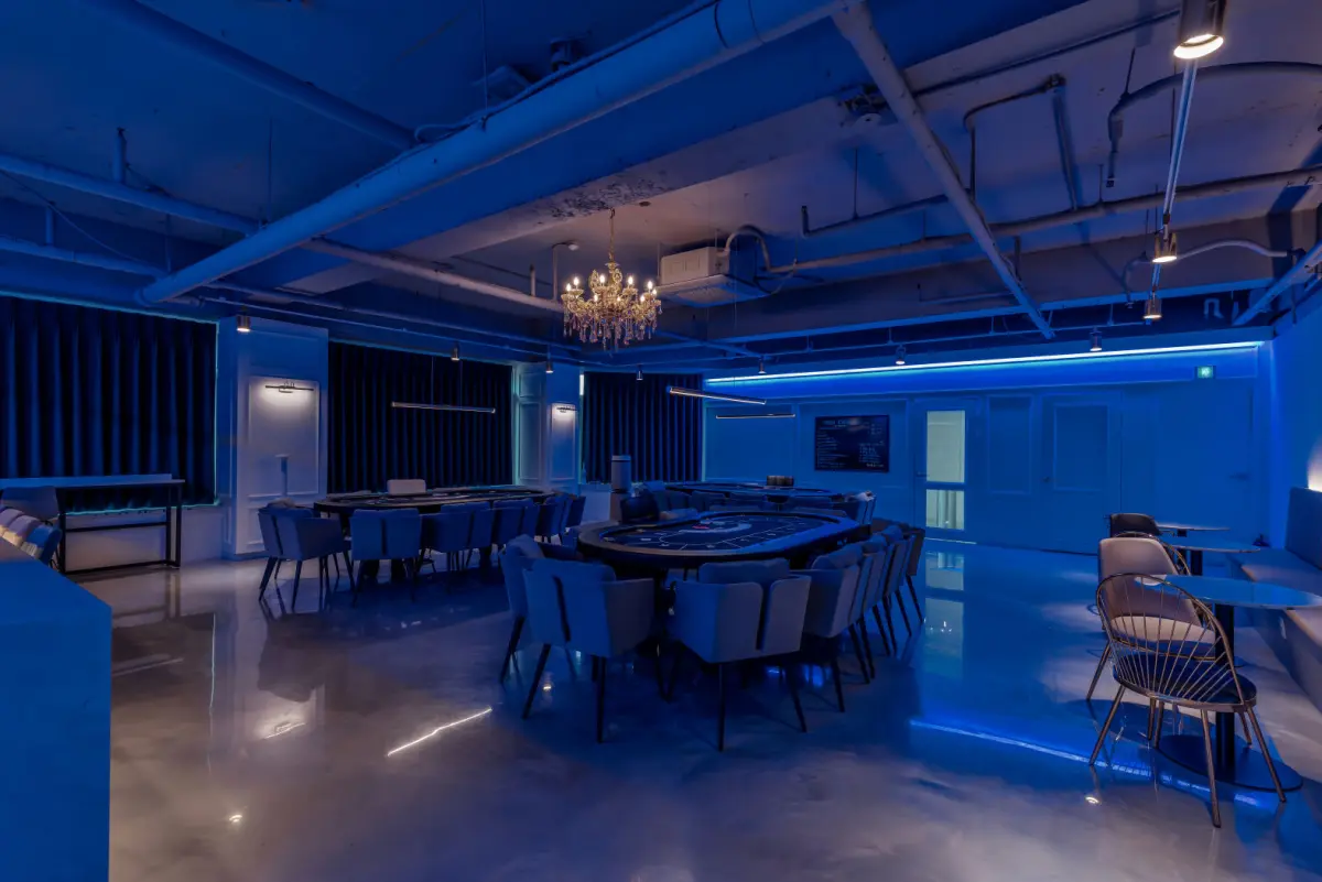 NINE HOLDEM 이미지 4